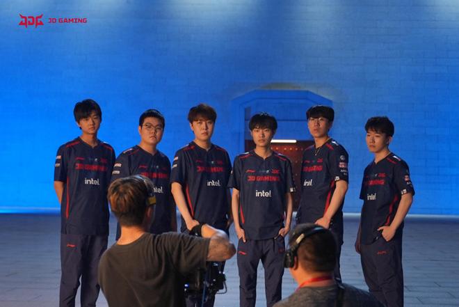 在多民族汇 在多民族汇